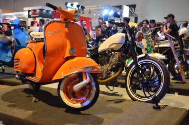 PAsay, PH - 16 Haziran - Vespa piaggio 150 motosiklet Makina Moto Show 16 Haziran 2019 Pasay, Filipinler.