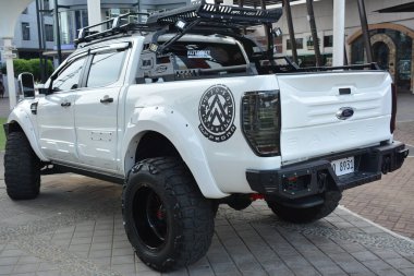 QUEZON CITY, PH - 15 Haziran - Ford Ranger 15 Haziran 2019 'da Quezon City, Filipinler' de Sportline Auto Show 'dan aldı
