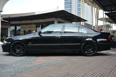 QUEZON CITY, PH - 15 Haziran - BMW 528 i Spor Hattı Otomobil Fuarı 15 Haziran 2019 tarihinde Quezon City, Filipinler