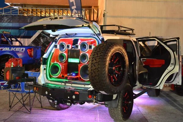 Pasig Mayıs Mitsubishi Montero Hot Import Nights Araba Fuarında Ses — Stok fotoğraf