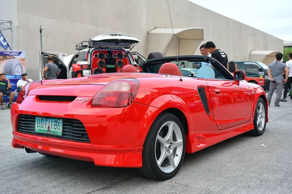 Pasig Mayıs Toyota Bayan Hot Import Nights Araba Fuarında Mayıs — Stok fotoğraf