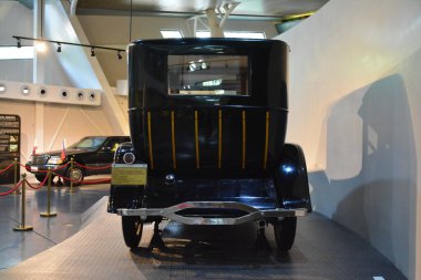 Quezon Şehri, PH-APR. 28: 1924 Packard Tek Altı Tur Model 233 sahibi Başkan Emilio Aguinaldo 28 Nisan 2019 tarihinde Quezon City, Filipinler 'de Başkanlık Araba Müzesi' nde sergilenmektedir..