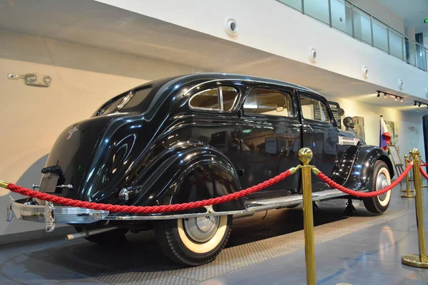 Quezon City Apr 1937 Chrysler Airflow Custom Imperial Von Präsident — Stockfoto