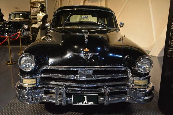 Pytanie Miasto Kwiecień 1953 Chrysler Crown Imperial Używane Przez Prezydenta — Zdjęcie stockowe