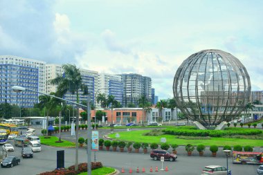 Pasay, PH - 15 Temmuz - Asya 'daki SM AVM Küresel Rotunda 15 Temmuz 2018 Pasay, Filipinler.
