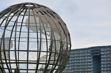 Pasay, PH - 15 Temmuz - Asya 'daki SM AVM Küresel Rotunda 15 Temmuz 2018 Pasay, Filipinler.