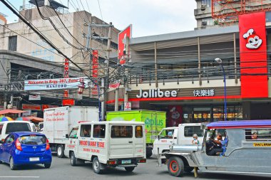 MANILA, PH - OCT 7 - Jollibee Fast Food Cephesi 7 Ekim 2017, Manila, Filipinler.