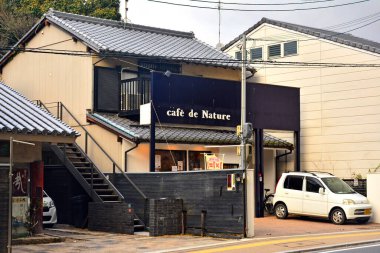 NARA, JP - 9 Nisan - Kafe de Doğa Cephesi 9 Nisan 2017 Nara, Japonya.