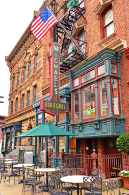 OSAKA, JP - 7 Nisan - Osaka, Japonya 'daki Universal Stüdyoları' nda 7 Nisan 2017 'de Michaels Bar and Grill.