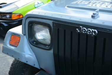 PASIG, PH - 17 Kasım 2018 'de Filipinler, Pasig' de Vapin Wheels araba fuarında cip.