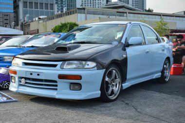 PASIG, PH - NOV 17 - 17 Kasım 2018 tarihinde Filipinler 'in Pasig kentinde Vapin Wheels araba fuarında özelleştirilmiş araba.