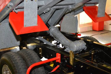 PASIG, PH - 18 Mayıs - Isuzu çöp kamyonu 1. U Trip Kamyon Şovu 18 Mayıs 2019 Pasig, Filipinler.