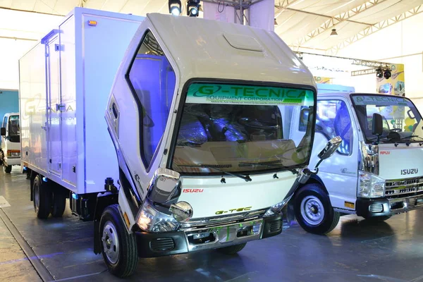 Pasig May Isuzu Deliveration Truck 1St Trip Rebuilt Truck Show — 스톡 사진