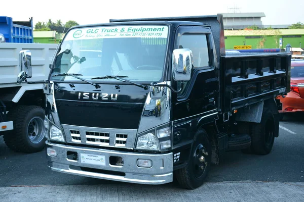 Pasig Maggio Autocarro Con Cassone Ribaltabile Isuzu 1St Trip Rebuilt — Foto Stock