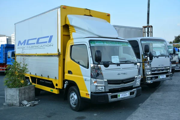 Pasig Maio Isuzu Entrega Caminhão 1St Trip Reconstruído Caminhão Show — Fotografia de Stock