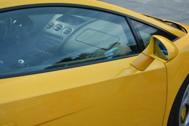 QUEZON CITY, PH - APR 13 - Lamborghini gallardo 13 Nisan 2019 'da Quezon City, Filipinler' de Rev up araba fuarında.