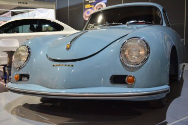 PAsay, PH - 25 Mayıs - 25 Mayıs 2019 tarihinde Pasay, Filipinler 'de 25. Trans Spor Şovunda Porsche vintage araba.