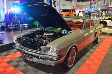 PAsay, PH - 25 Mayıs - 1965 Ford Mustang Fastback 25 Mayıs 2019 tarihinde Pasay, Filipinler 'de Trans Sport Show' da.