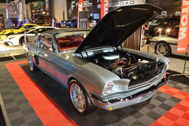 PAsay, PH - 25 Mayıs - 1965 Ford Mustang Fastback 25 Mayıs 2019 tarihinde Pasay, Filipinler 'de Trans Sport Show' da.