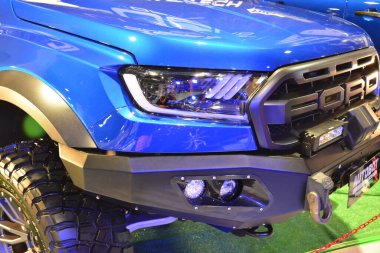 PAsay, PH - 25 Mayıs - Ford Ranger raptor 25 Mayıs 2019 tarihinde Pasay, Filipinler 'de 25. Trans Sport Show' da.