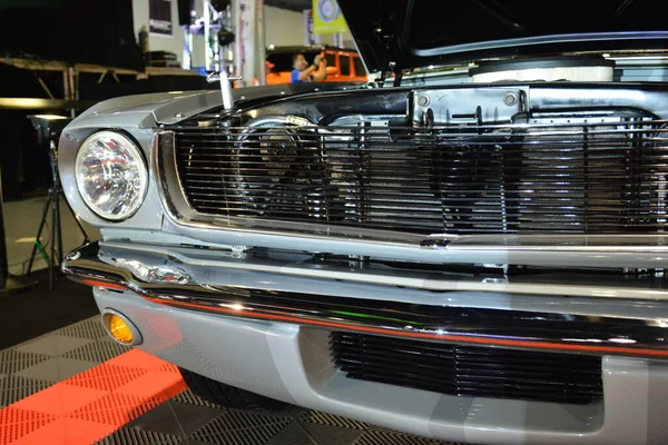 PAsay, PH - 25 Mayıs - 1965 Ford Mustang Fastback 25 Mayıs 2019 tarihinde Pasay, Filipinler 'de Trans Sport Show' da.