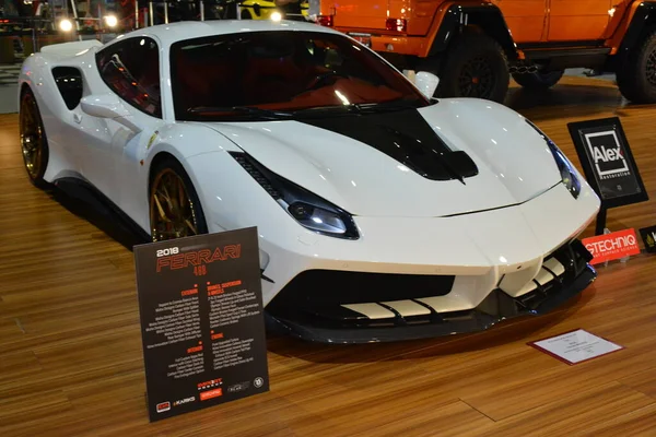 Pasay May 2018 Ferrari 488 Gtb在2019年5月25日于菲律宾帕萨伊举行的第二十五届跨运会上 — 图库照片