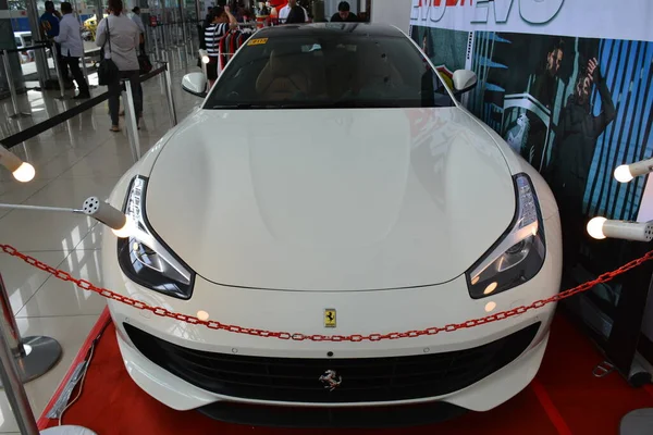 Pasay Nov Ferrari Gtc4 Lusso Hatchback Manila Auto Salon Feria — Foto de Stock