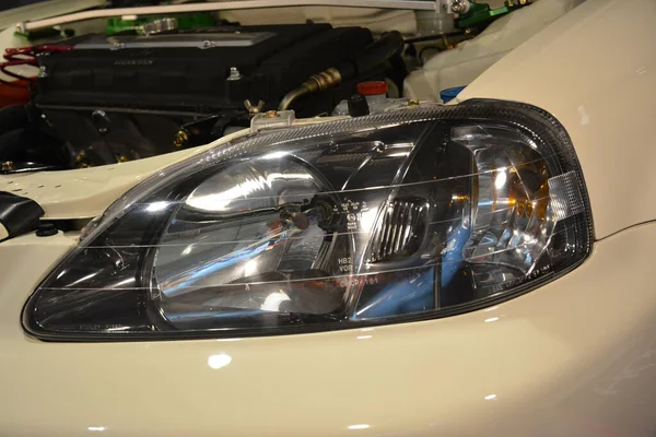 Pasay Nov Honda Civil Head Light Στο Σαλόνι Αυτοκινήτου Της — Φωτογραφία Αρχείου