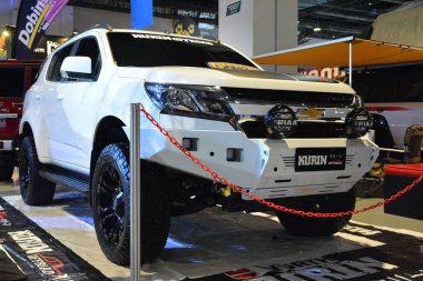 Pasay, PH - 30 Kasım 2018 'de Pasay, Filipinler' de Manila Oto Salon araba fuarında Chevrolet Trailblazer SUv.