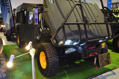 PAsay, PH - 30 NOV - 30 Kasım 2018 'de Filipinler' de Manila Oto Salon araba fuarında Toyota mega kruvazörü.