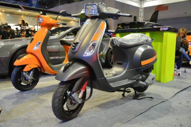 PAsay, PH - NOV 30 - Vespa motosiklet Manila Oto Salon araba fuarında 30 Kasım 2018, Pasay, Filipinler.