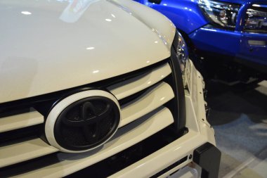 PAsay, PH - 30 Kasım 2018 'de Filipinler' de Manila Oto Salon araba fuarında Toyota falcı SUv.