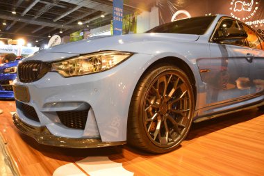 Pasay, PH - 30 Kasım 2018, Pasay, Filipinler - Manila Oto Salon araba fuarında BMW araba.