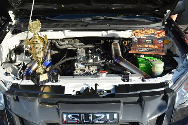 Pasay Dec Isuzu Dmax Pick Motor Engine Bumper Bumper Car — Foto Stock
