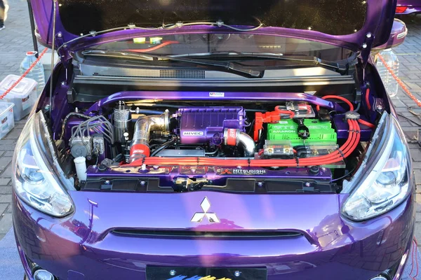 Pasay Dec Mitsubishi Mirage Engine Bumper Bumper Car Show Archived — 스톡 사진