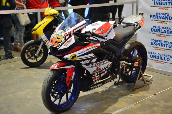 Pasay Mar Yamaha Kilpa Moottoripyörä Racing Motor Bike Festival Messuilla — kuvapankkivalokuva