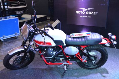 Pasay, PH - 24 Mart - Moto guzzi motosiklet Inside Racing Motosiklet Festivali ve Ticaret Fuarı 24 Mart 2019, Pasay, Filipinler.