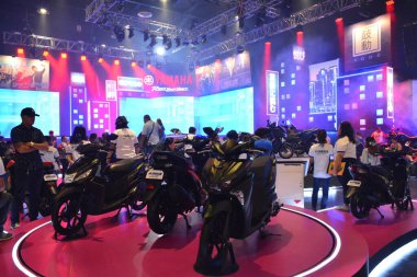Pasay, PH - MAR 24 - Yamaha motosiklet standı 24 Mart 2019 tarihinde Pasay, Filipinler 'de gerçekleştirildi.