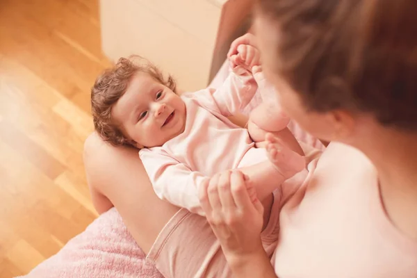 Happy Baby Girl Year Old Lying Mother Hands Room Closeup — Stock Photo, Image