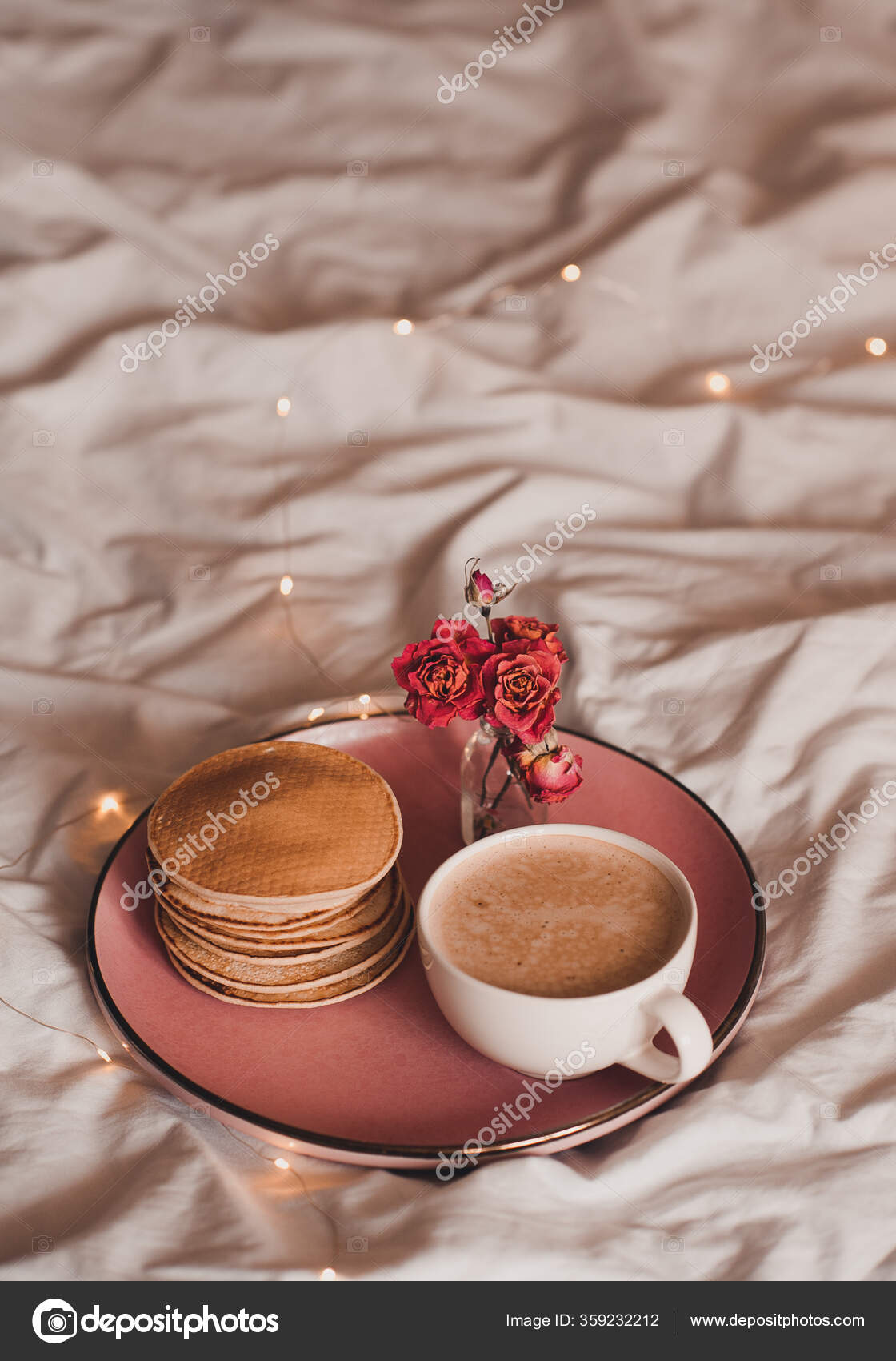 Tasse Kaffee Mit Einem Stapel Pfannkuchen Auf Einem Tablett Mit Stockfotografie Lizenzfreie Fotos C Semolina 359232212 Depositphotos