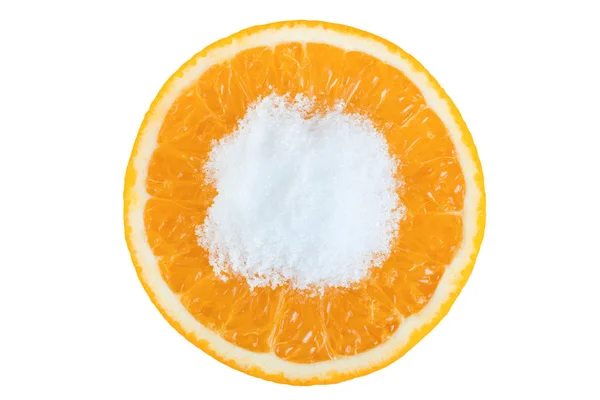 オレンジ色の果物ラウンド塩の分離の白い背景を持つスライス — ストック写真