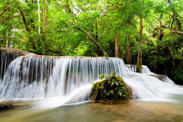 Milli park orman, Huai Mae Kham içinde güzel şelale