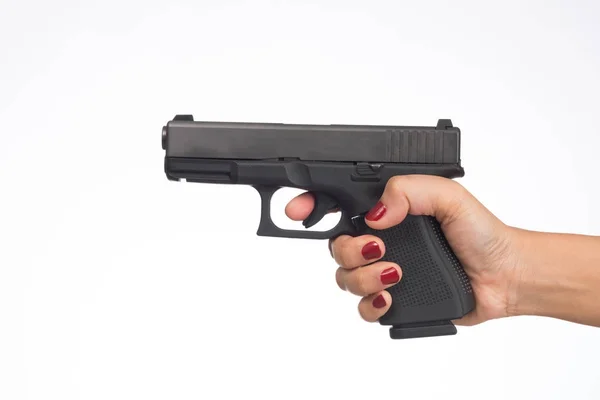 Молодая Женщина Азиатская Девушка Держит Пистолет Нацеленный Пистолет Белый Фон — стоковое фото