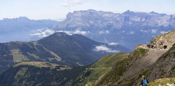 Alpes. Paisagem montesa. Estação Nid d 'Aigle. Mont Blanc Eléctrico — Fotografia de Stock