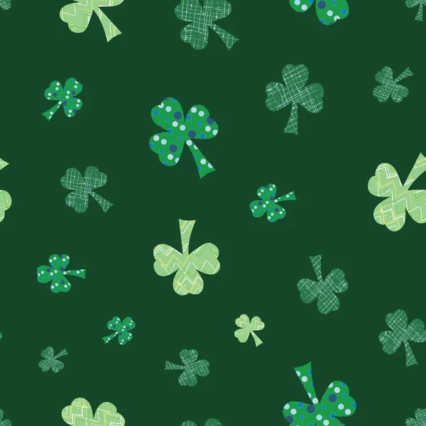 Shamrocks auf grünen Kleeblättern nahtlose Vektor wiederholen Muster-Design — Stockvektor