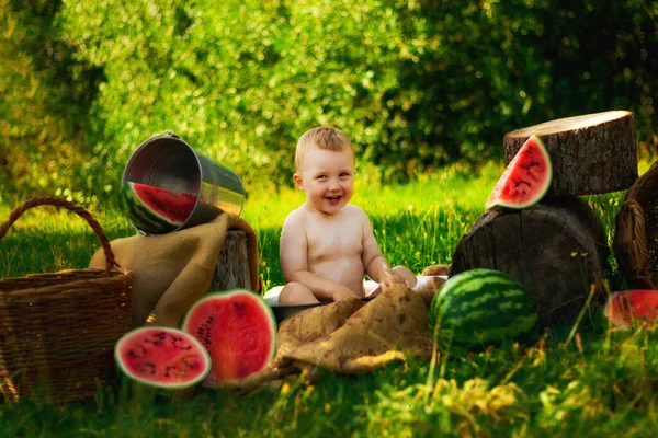 Retrato Niño Sin Camiseta Pueblo Aire Libre Dos Años Edad — Foto de Stock