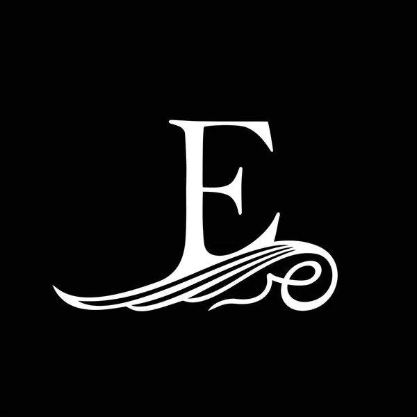 Заглавная буква E — стоковый вектор