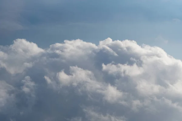 Flygbild Från Flygplan Regnmoln Och Blå Himmel — Stockfoto
