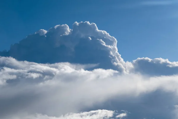 Flygbild Från Flygplan Regnmoln Och Blå Himmel — Stockfoto