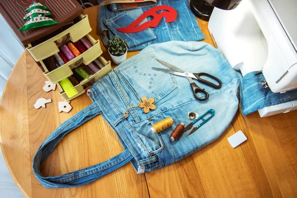 Jeanstasche Handgefertigt Nähzubehör — Stockfoto